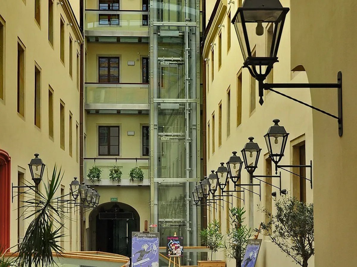 img_68ac37303f0d19.88419786