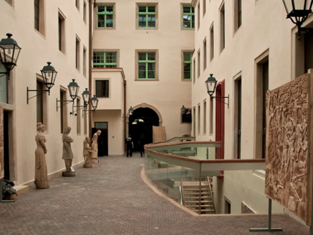 img_68ac37341b6440.42950213